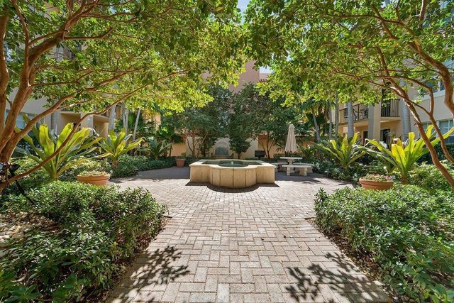 1805 N Flagler Drive 108, West Palm Beach, FL 33407