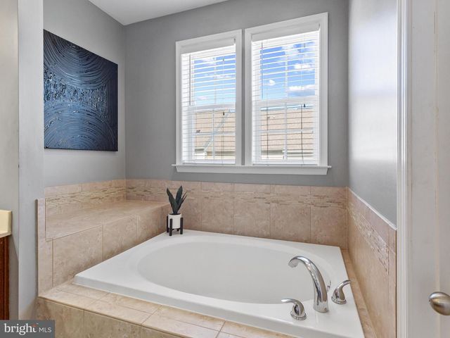 4803 SIX FORKS DR, Upper Marlboro, MD 20772