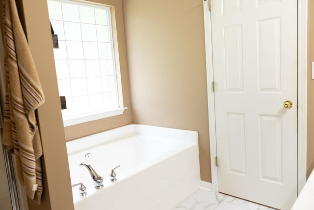 413 N Sweetwater Hills Drive, Moore, SC 29369
