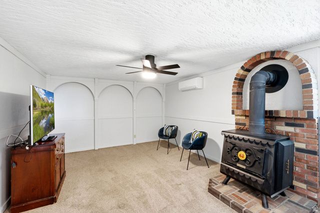 102 E OAKRIDGE DR, Bountiful, UT 84010