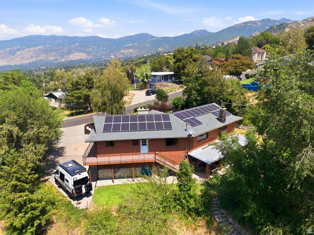 102 E OAKRIDGE DR, Bountiful, UT 84010