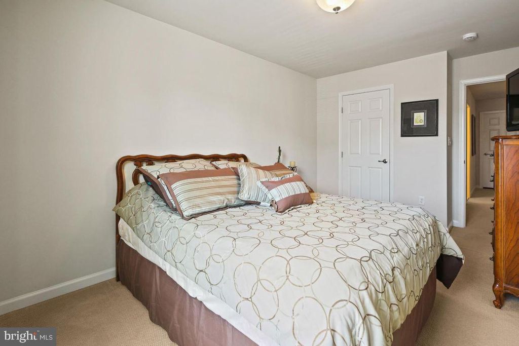 Image 19 of property listing at 8556 DINA LN #41, Ellicott City, MD 21043