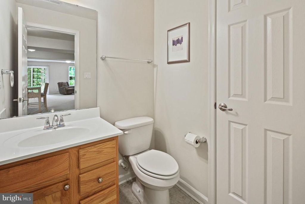 Image 29 of property listing at 8556 DINA LN #41, Ellicott City, MD 21043