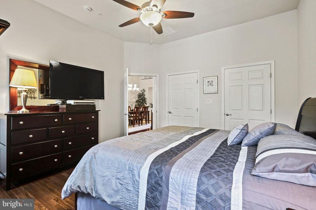 Image 7 of property listing at 8556 DINA LN #41, Ellicott City, MD 21043