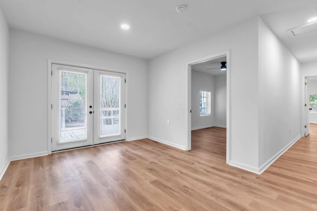 4 EASY Street, Taylors, SC 29687