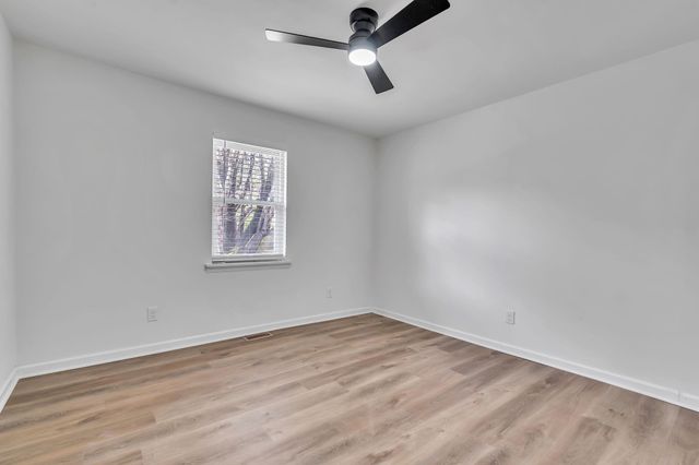 4 EASY Street, Taylors, SC 29687