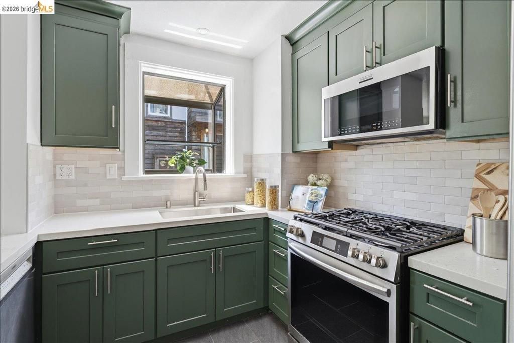 Image 11 of property listing at 1119 Hearst Ave, Berkeley, CA 94702