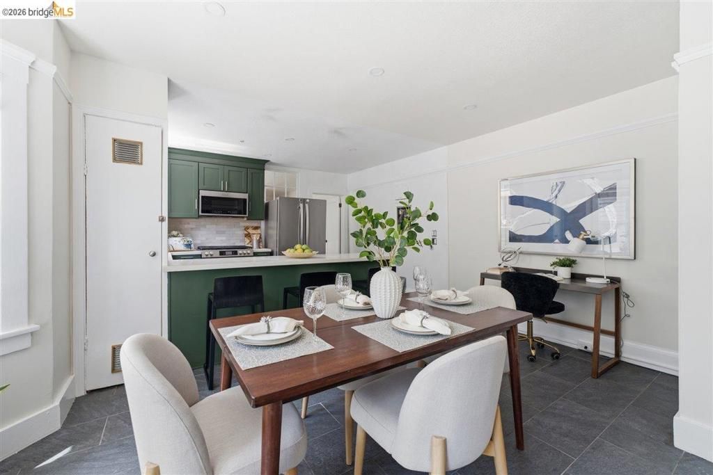 Image 7 of property listing at 1119 Hearst Ave, Berkeley, CA 94702