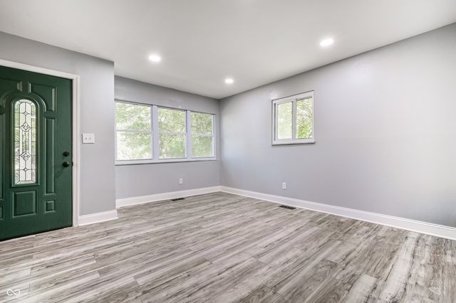 1229 W 33rd Street, Indianapolis, IN 46208