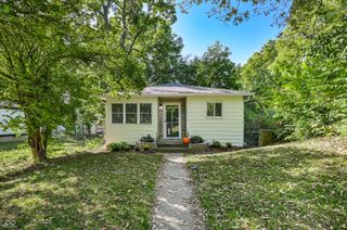 1229 W 33rd Street, Indianapolis, IN 46208