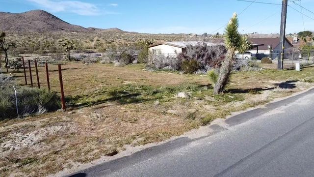 58750 Barron Drive, Yucca Valley, CA 92284