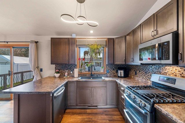 3861 COBBLESTONE COURT, Oshkosh, WI 54901
