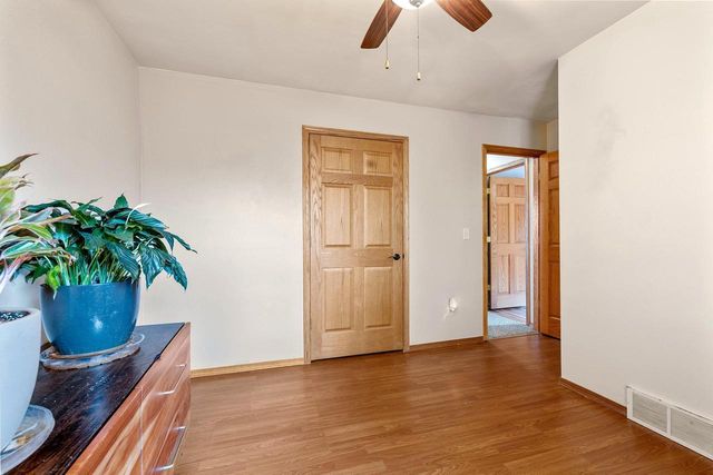 3861 COBBLESTONE COURT, Oshkosh, WI 54901