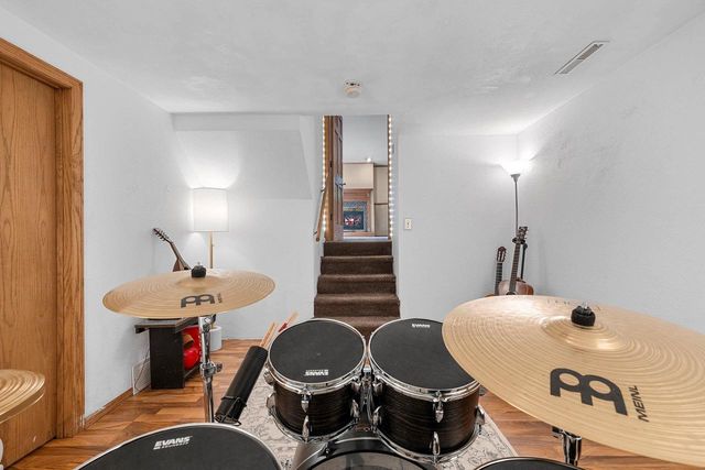 3861 COBBLESTONE COURT, Oshkosh, WI 54901