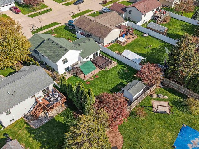 3861 COBBLESTONE COURT, Oshkosh, WI 54901