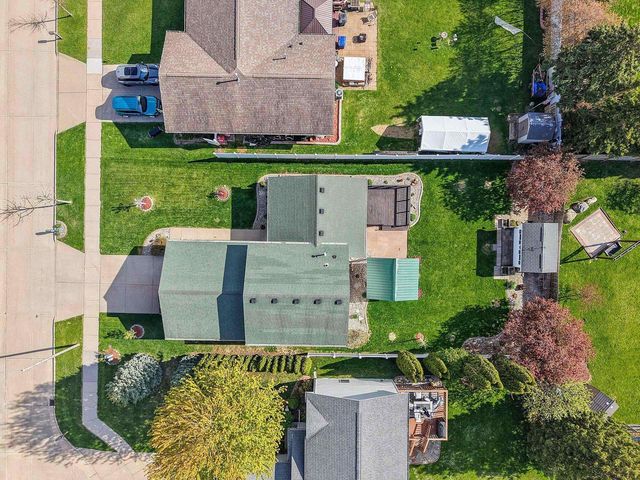 3861 COBBLESTONE COURT, Oshkosh, WI 54901