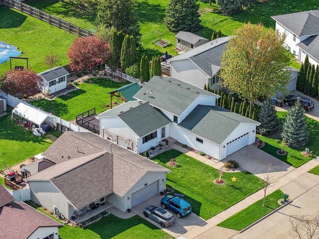 3861 COBBLESTONE COURT, Oshkosh, WI 54901