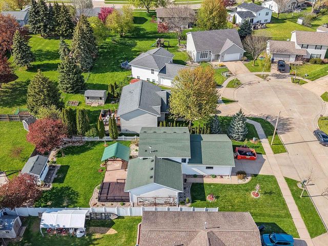 3861 COBBLESTONE COURT, Oshkosh, WI 54901