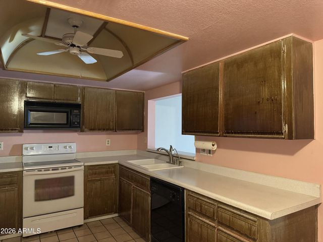 11666 N 28TH Drive 106, Phoenix, AZ 85029