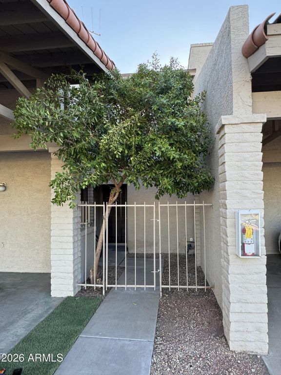 11666 N 28TH Drive 106, Phoenix, AZ 85029 — photo 2