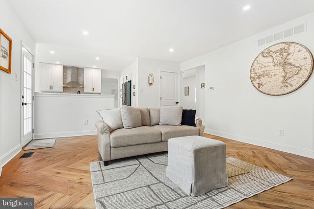 15162 WAYSIDE RD, Philadelphia, PA 19116