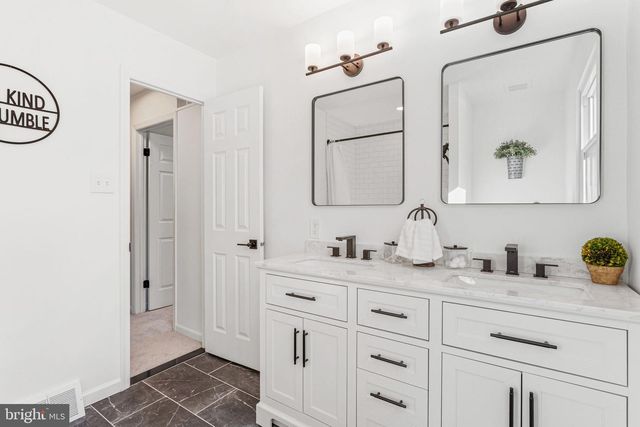 15162 WAYSIDE RD, Philadelphia, PA 19116