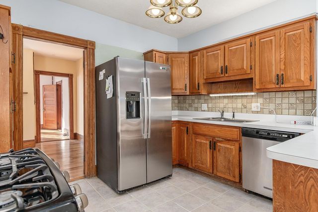 26 Hampton Road, Exeter, NH 03833