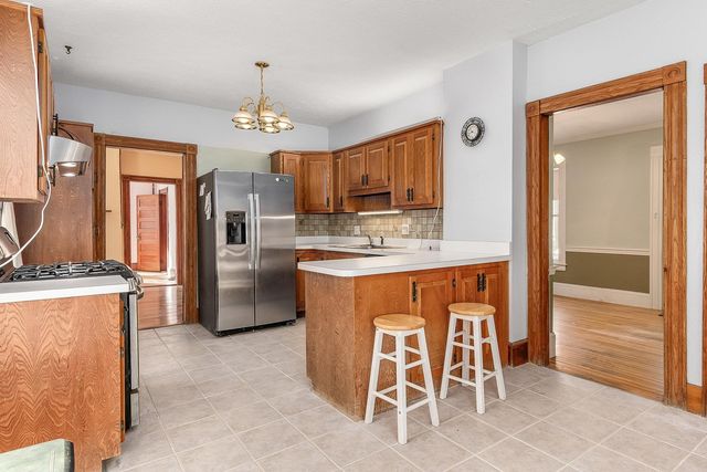 26 Hampton Road, Exeter, NH 03833