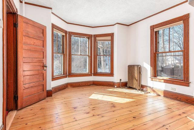 26 Hampton Road, Exeter, NH 03833