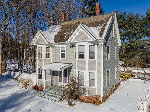 26 Hampton Road, Exeter, NH 03833