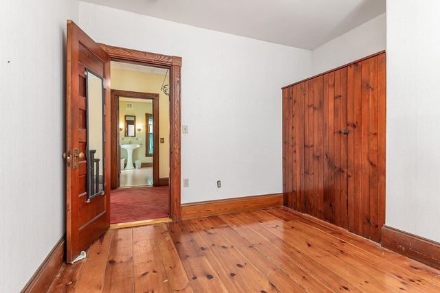 26 Hampton Road, Exeter, NH 03833