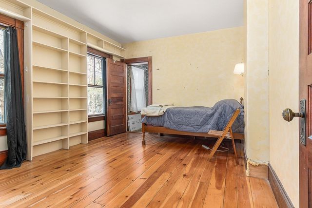 26 Hampton Road, Exeter, NH 03833