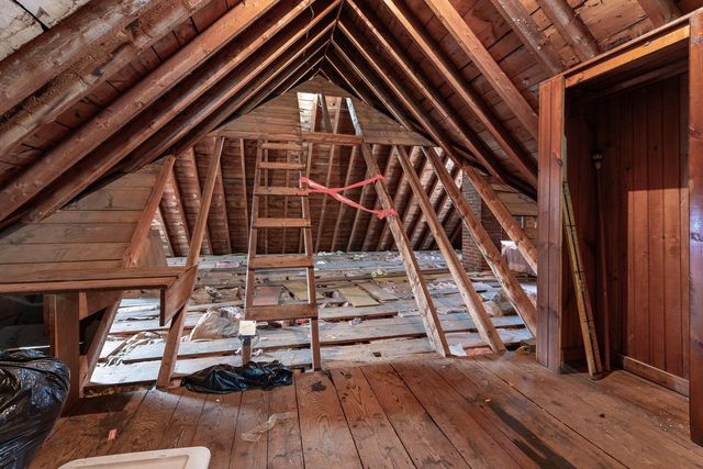 26 Hampton Road, Exeter, NH 03833