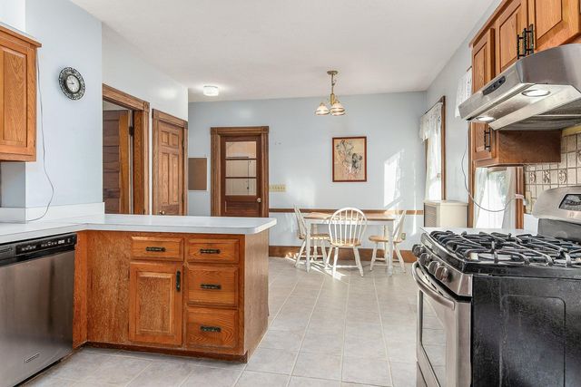 26 Hampton Road, Exeter, NH 03833