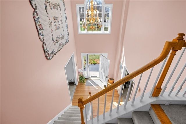 16 Blackstone Ln, Grafton, MA 01560