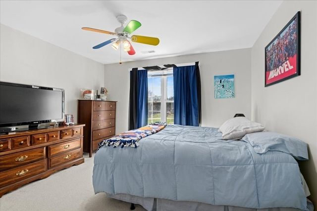 16 Blackstone Ln, Grafton, MA 01560