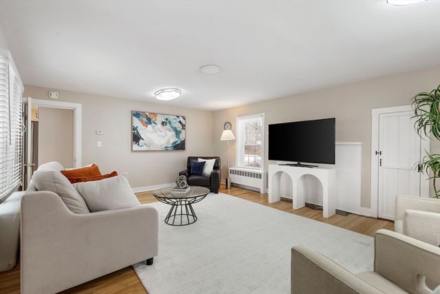 353 Concord Ave 353, Lexington, MA 02421