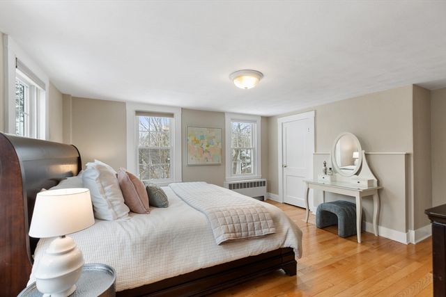 353 Concord Ave 353, Lexington, MA 02421