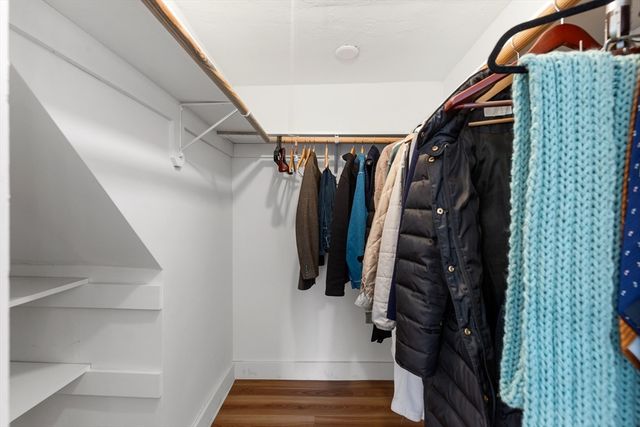 353 Concord Ave 353, Lexington, MA 02421