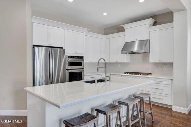 4383 Via Rio, Newbury Park, CA 91320