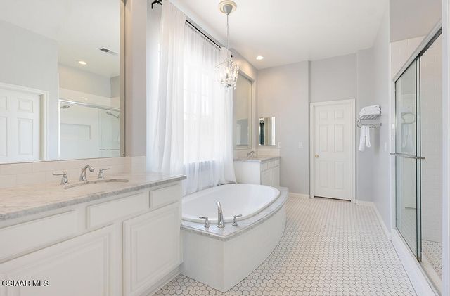 4383 Via Rio, Newbury Park, CA 91320