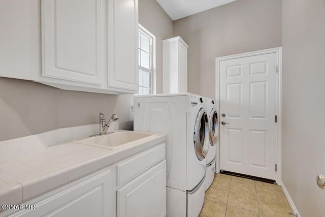 4383 Via Rio, Newbury Park, CA 91320