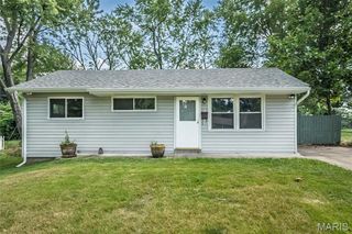 8310 Buddie Drive, Hazelwood, MO 63042