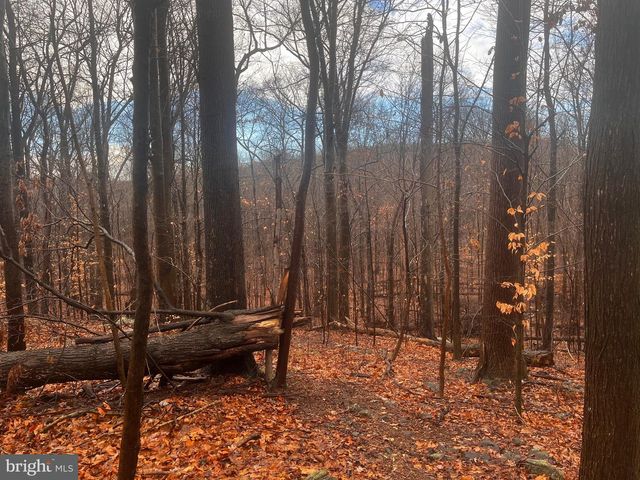 327 HIBERNIA RD., Coatesville, PA 19320