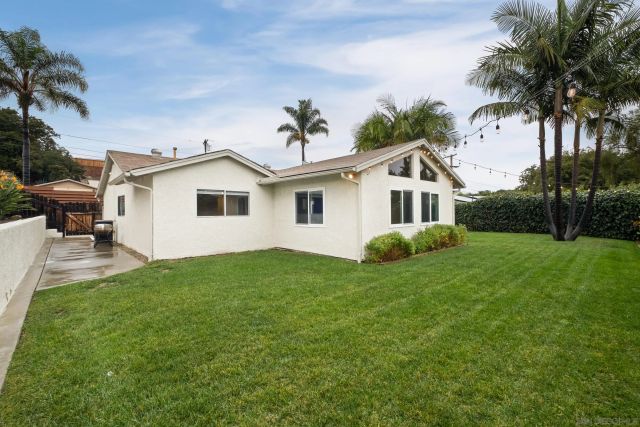 2713 Lancelot Dr, Oceanside, CA 92054