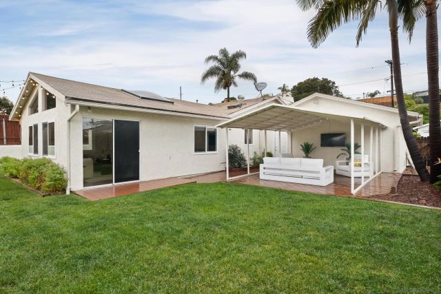 2713 Lancelot Dr, Oceanside, CA 92054