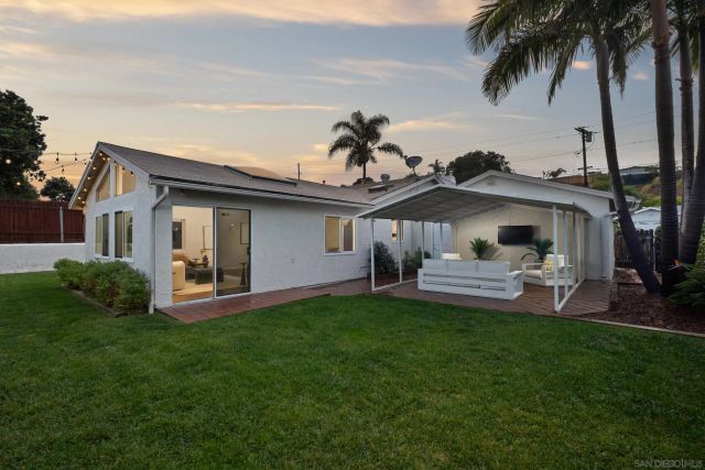 2713 Lancelot Dr, Oceanside, CA 92054