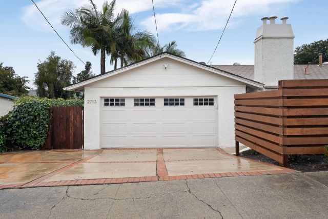 2713 Lancelot Dr, Oceanside, CA 92054