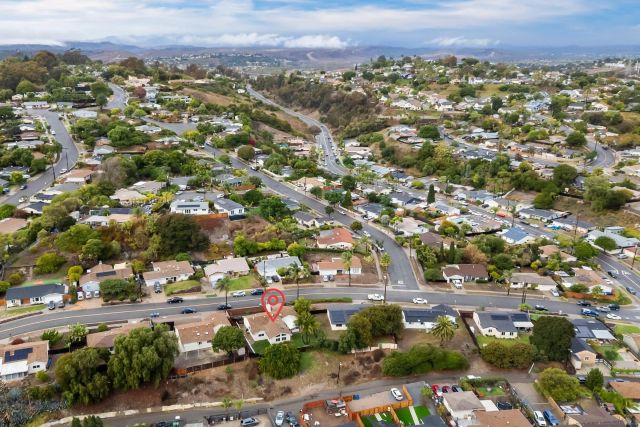 2713 Lancelot Dr, Oceanside, CA 92054