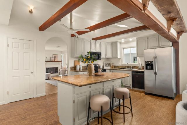 2713 Lancelot Dr, Oceanside, CA 92054